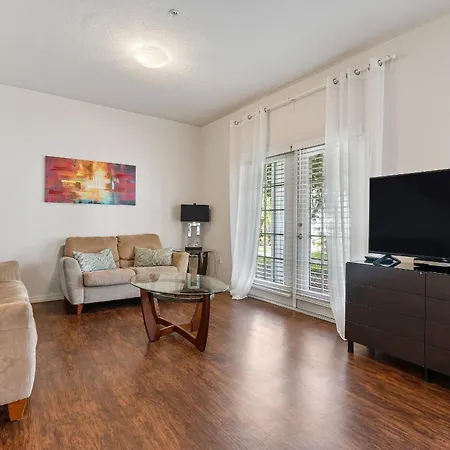 Spacious 4Br House - 10 Mins From Disney